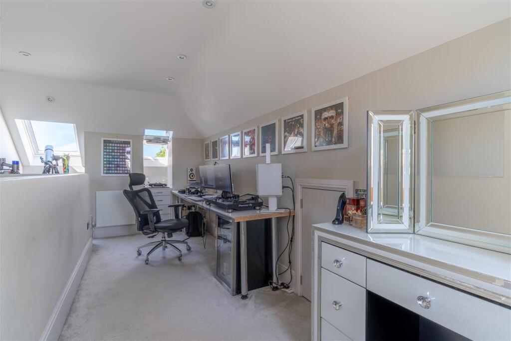 Second Floor Landing/Study