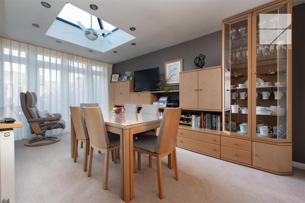 58 Cherrydown Avenue_0018.jpg