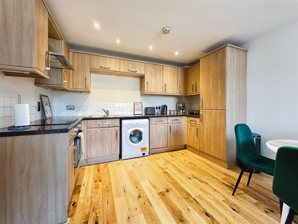 19e53f96-image_picker_12C7AFAB-CC86-4EE4-B70C-88F3