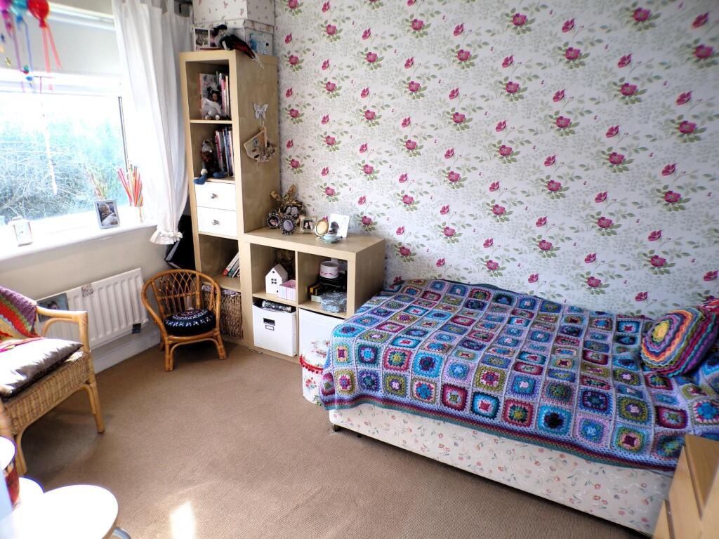 EppingCl12bed3.JPG