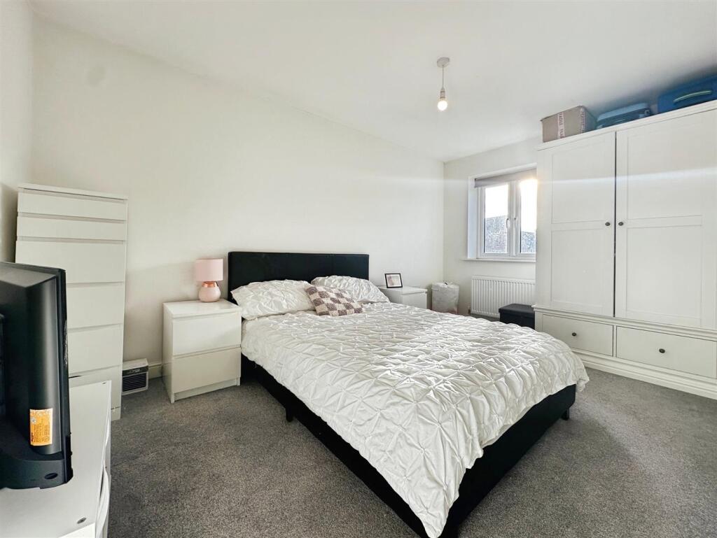 d0e2d864--4ABC-9564-F1EFC301A3D1-31504-000023881F7