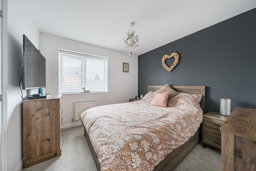 1327804-2-68936e62e8d4b