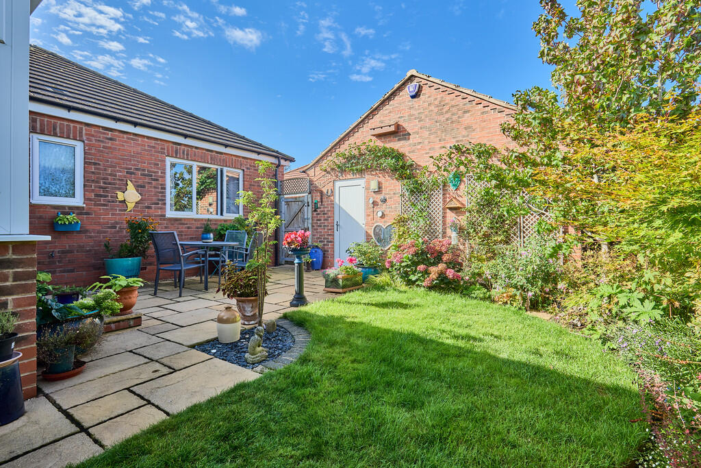 Edward Knight 202...