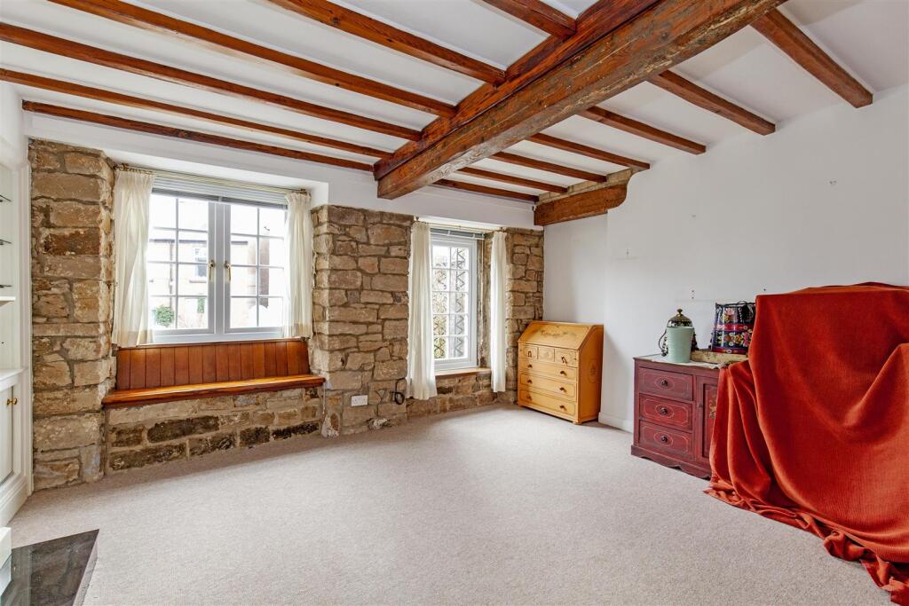 Reception Room-2.jpg