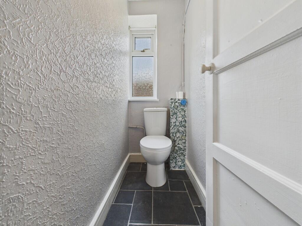 CAM04273G0-PR0141...