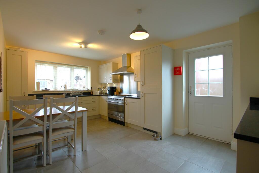 Kitchen Diner
