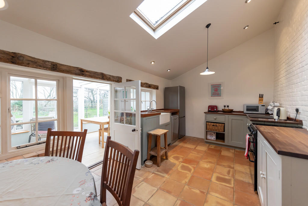 Kitchen diner 