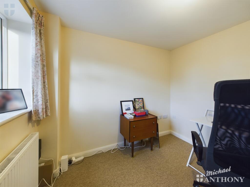 CAM03852G0-PR0167-STILL013