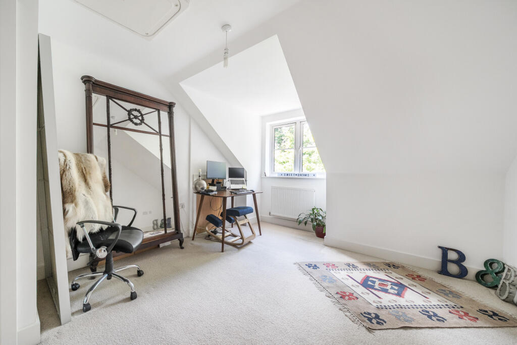 1313516-5-68596a8...