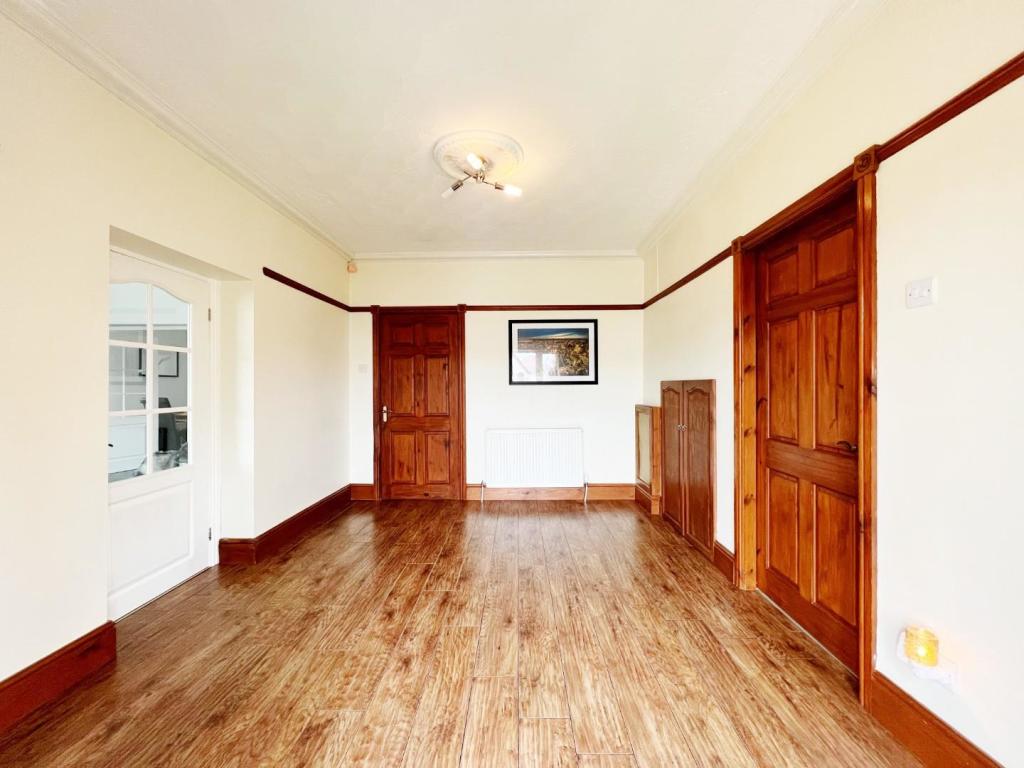 Hallway.jpg