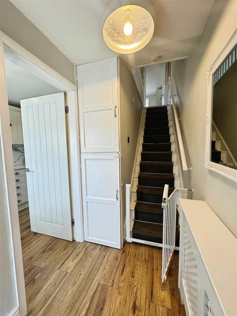 47171e64--46D3-BC32-C711A36B4C2D-97422-00001F07D3E