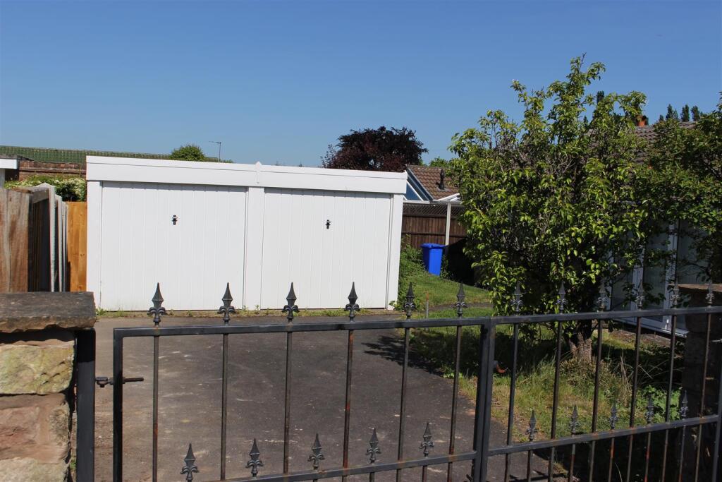 Detached Double Garage