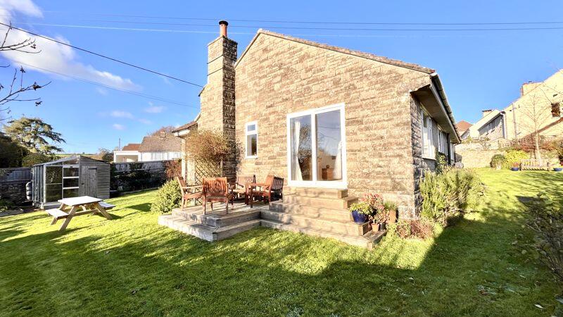 Side &amp; Rear Aspect