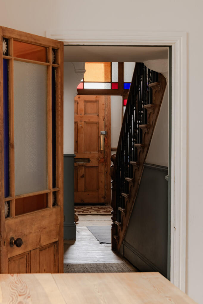 262608 - 33 Emerald Street 36.jpg