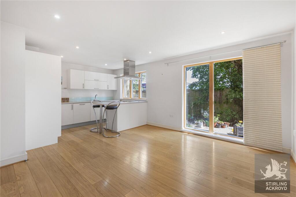 Reception/Kitchen