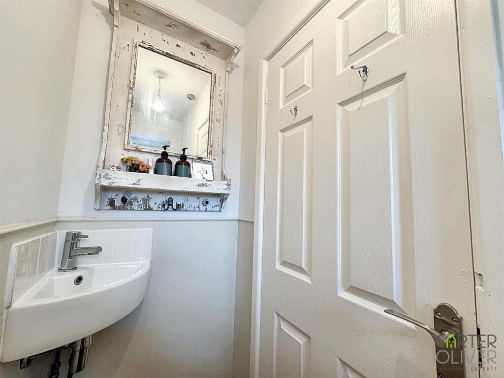 GROUND FLOOR WC