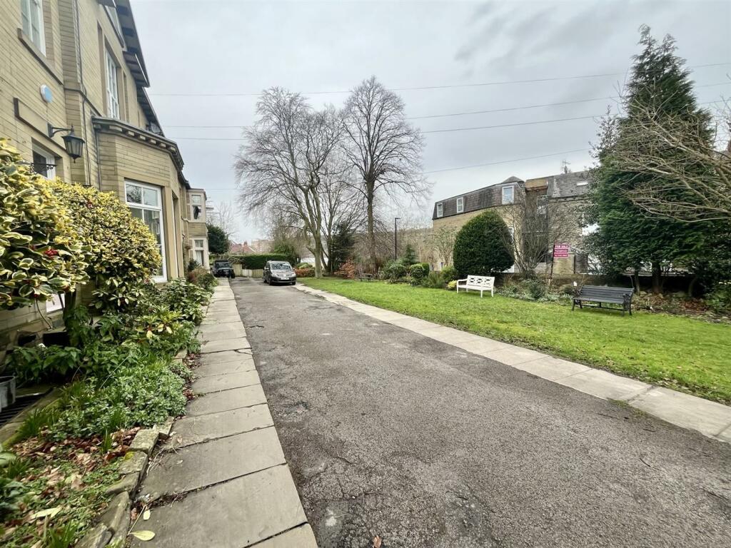 Bramleys Estate Agents - Halifax - Heathfield Terr