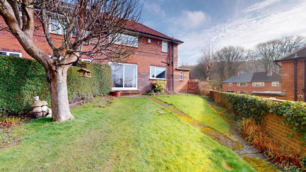 1-Queenswood-Close-03092025_173050