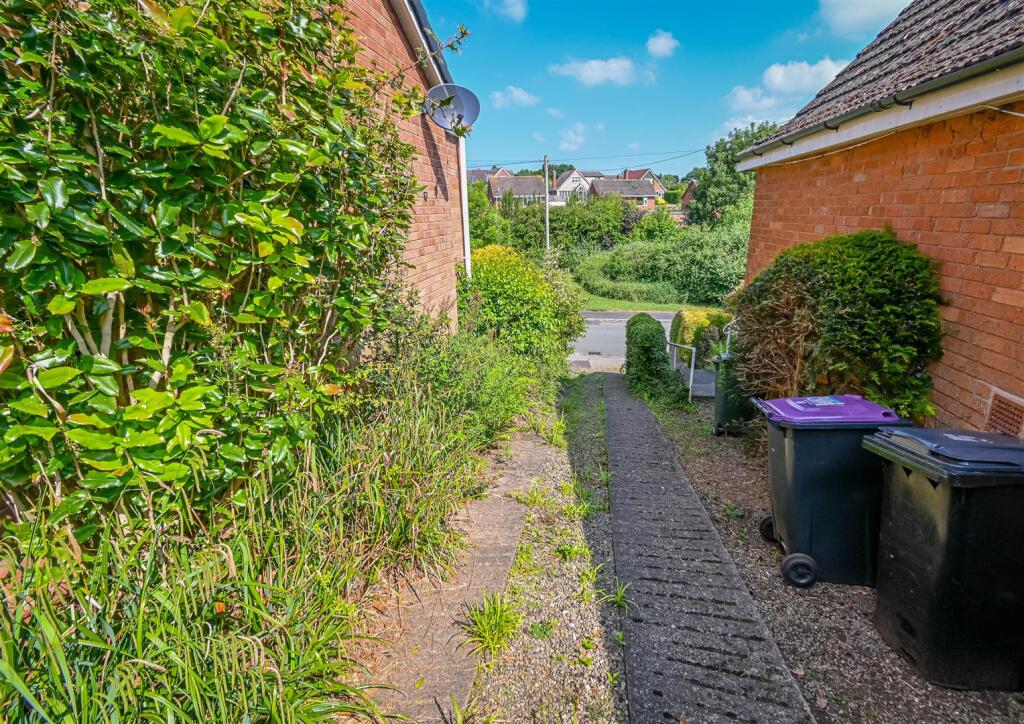 26 Greenfields Road-08.jpg