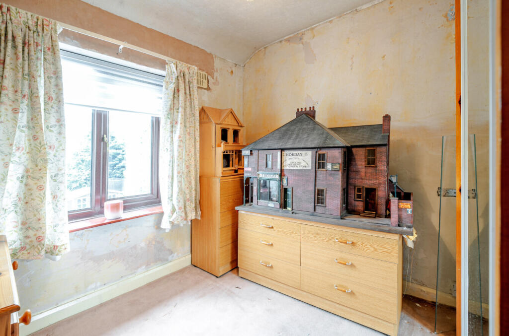 1315590-4-685a8ed...