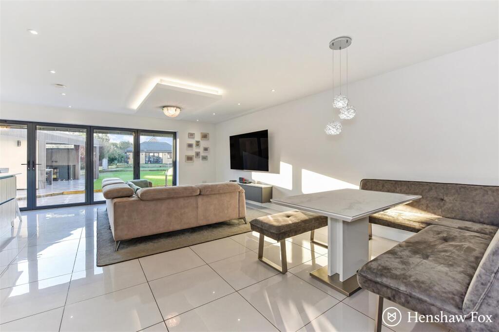 sketch_Ph10_5656170 - Copy.jpg