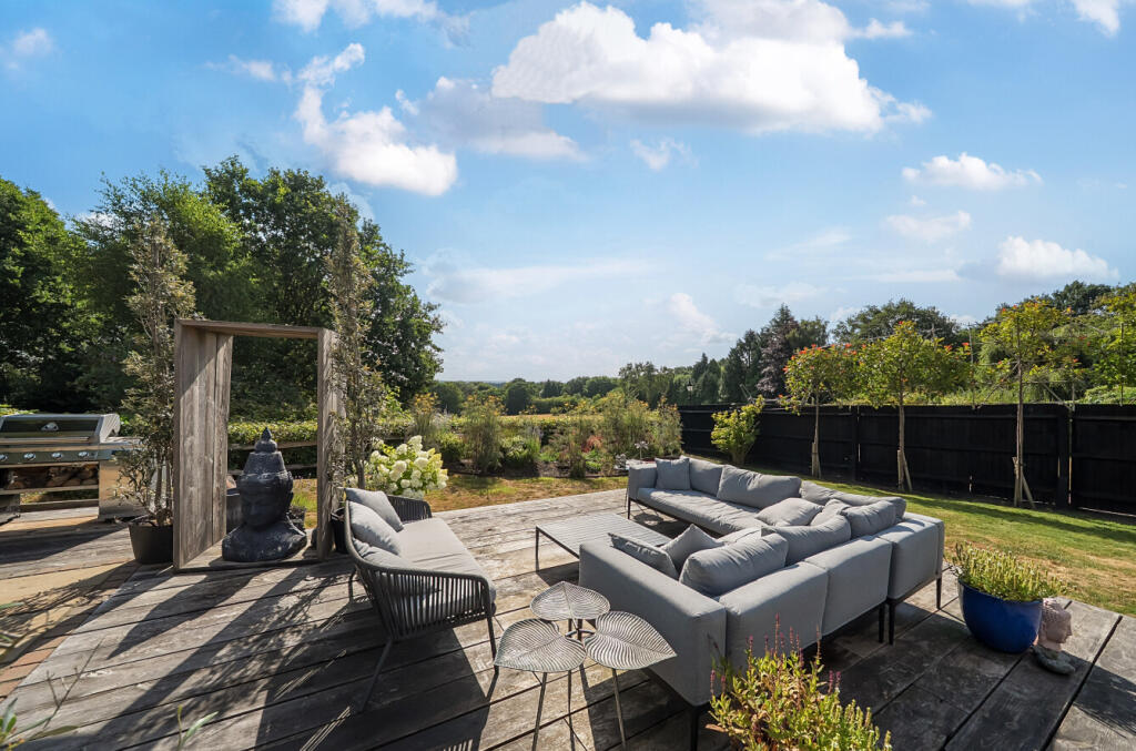 1319669-3-686d5af...