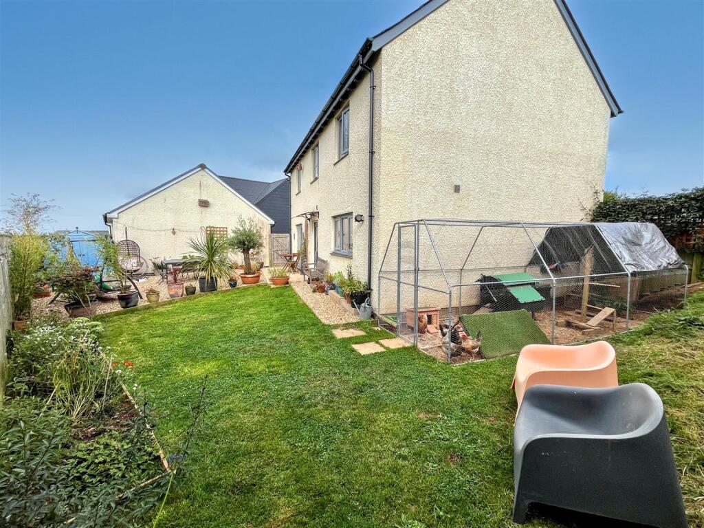Garden 2.jpg