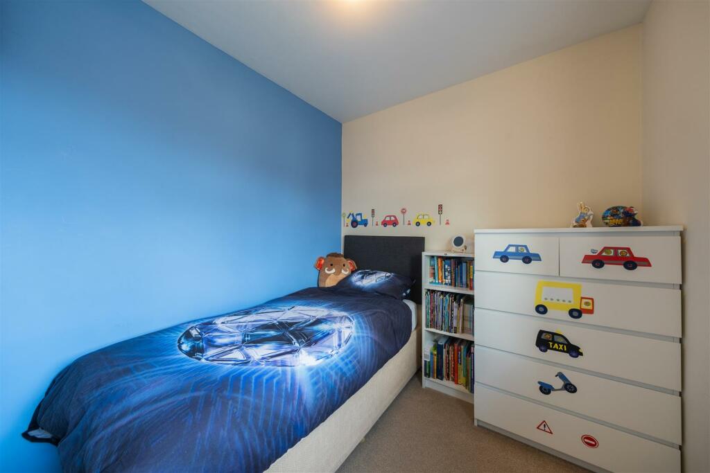 2 Barnside Way-028.jpg