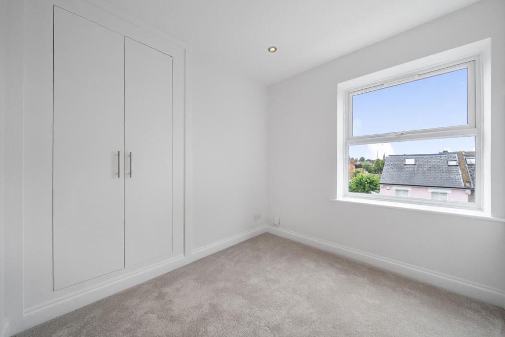 1306077-15-6841a7...