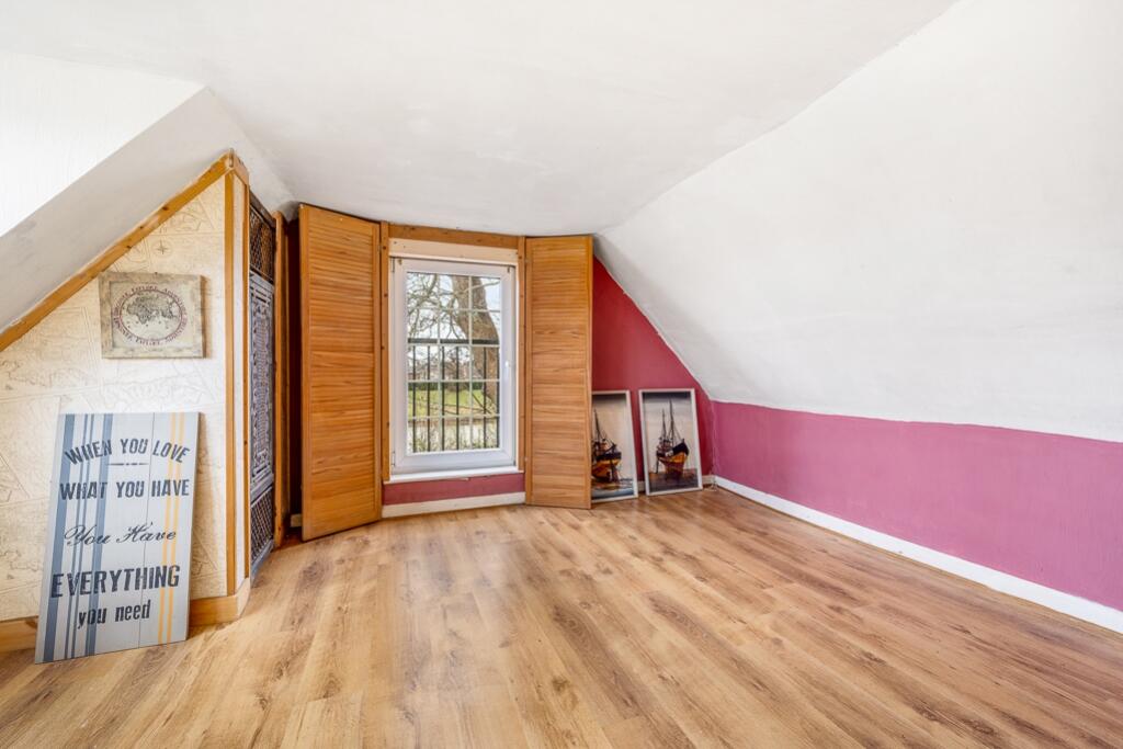 9 Witham Bank East (Boston)-18