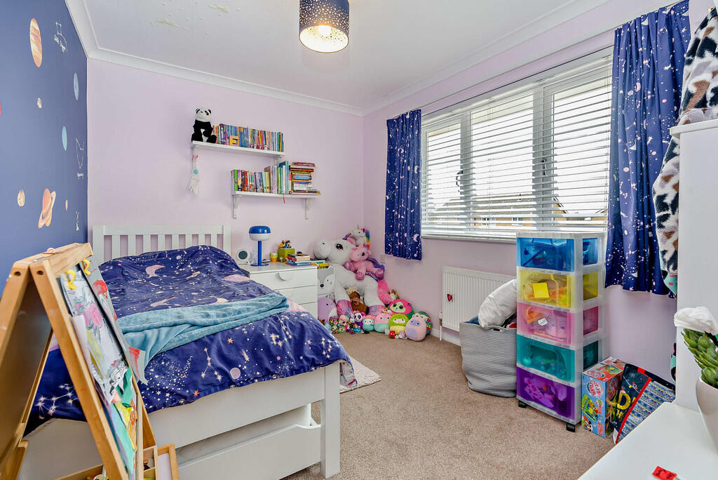8640597-interior0...