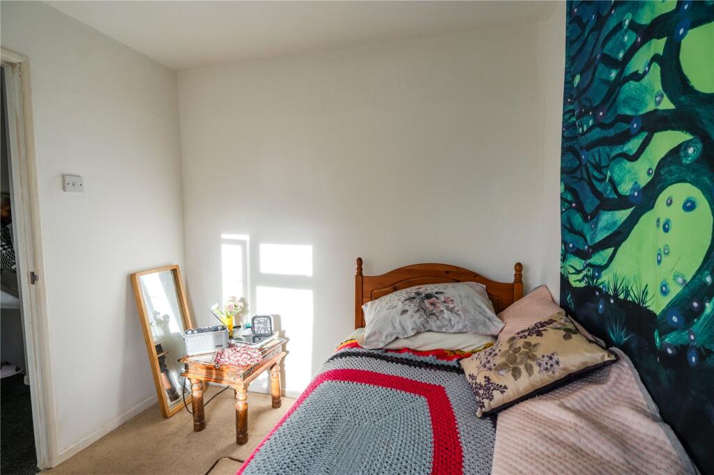 Bedroom 3 (2)