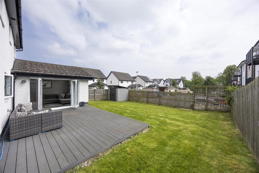 4_CYPRIAN_DRIVE_LENZIE_006.JPG