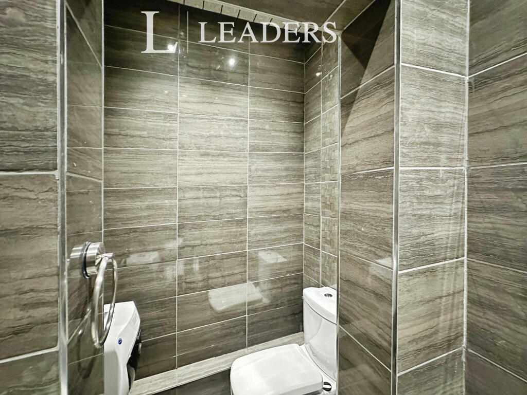 Bathroom (3)