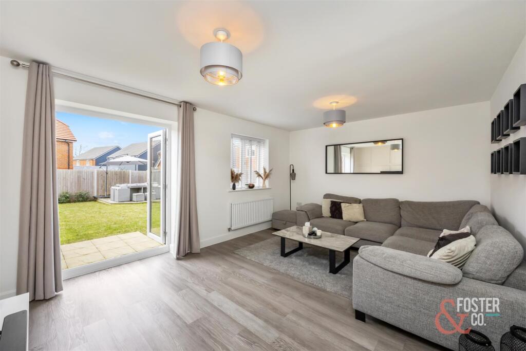 Goldcrest Drive, 67-018.jpg