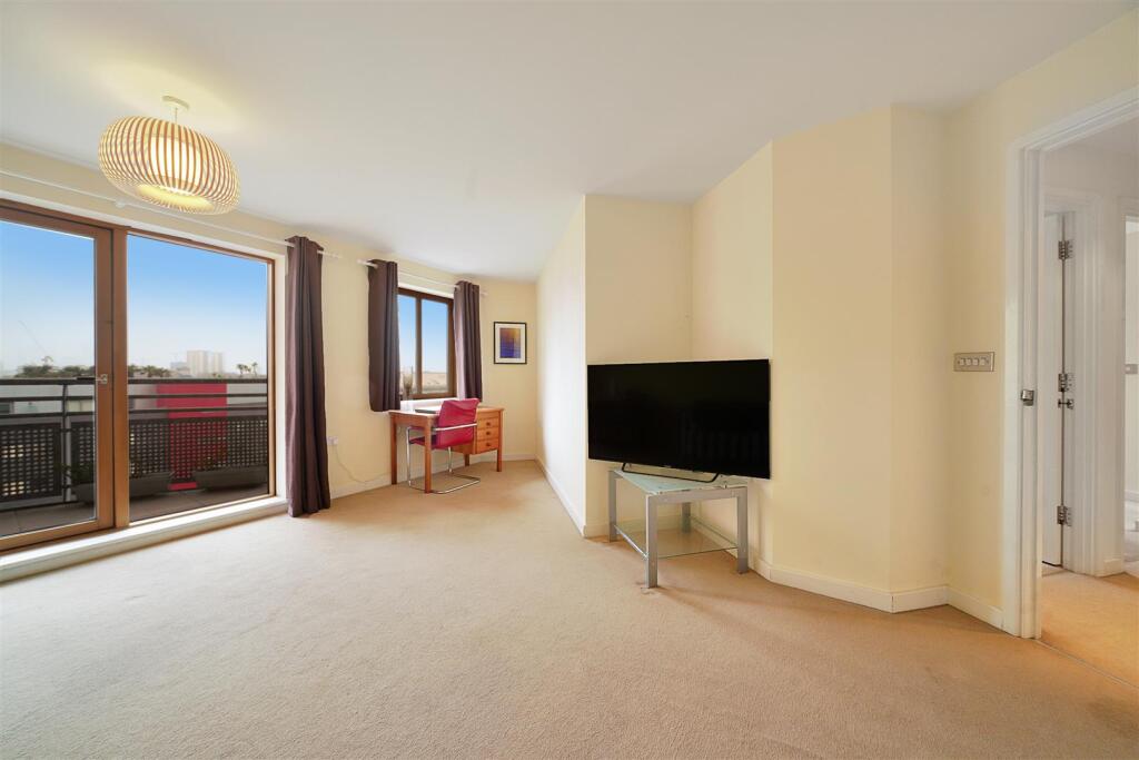 Flat 22, Cuthbert Bell Tower - U8bs5PudJcTgBugvNQW