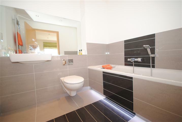 Bedroom 2 - En Suite