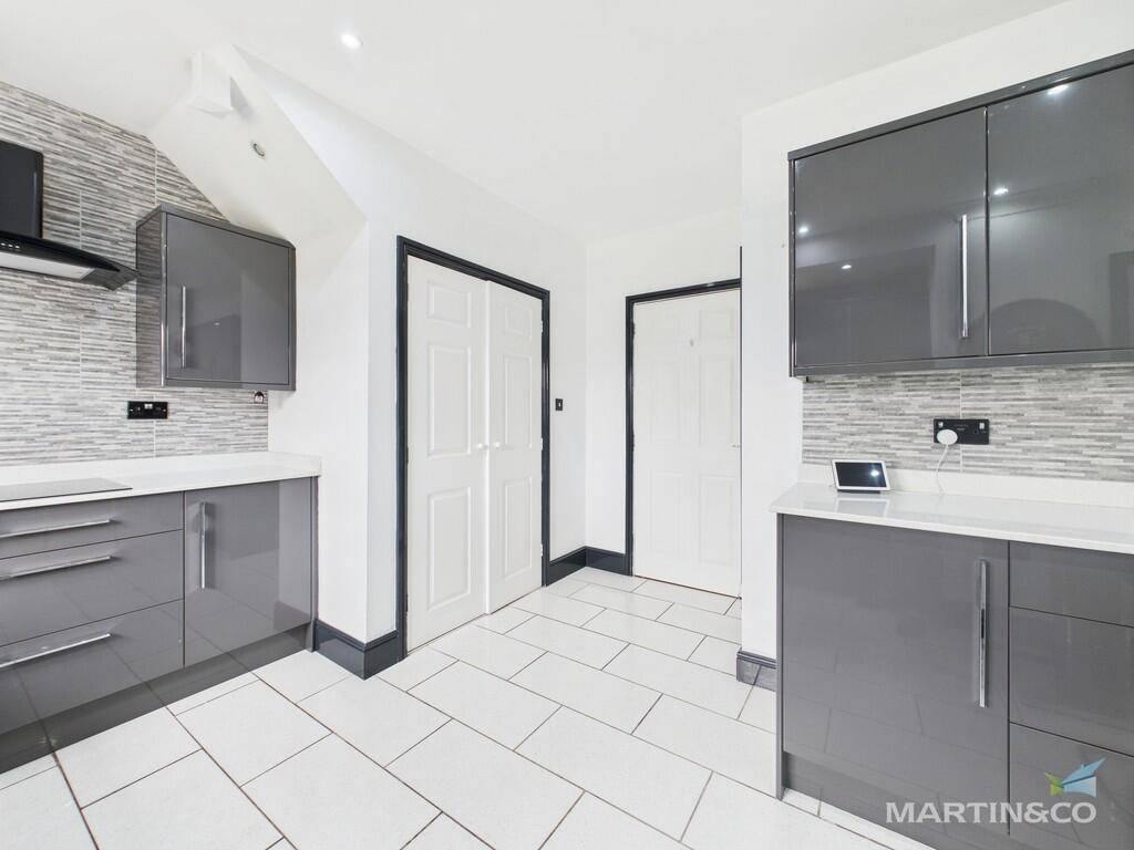 CAM03111G0-PR0365...