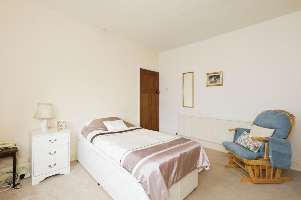 BEDROOM NO.2