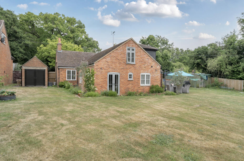 1297920-5-6830843...