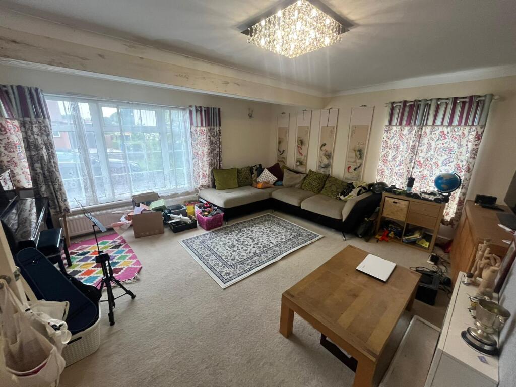 WhatsApp Image 2025-07-23 at 14.58.00.jpeg