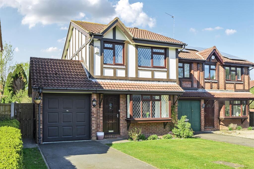 3 Elm Avenue, Ashby