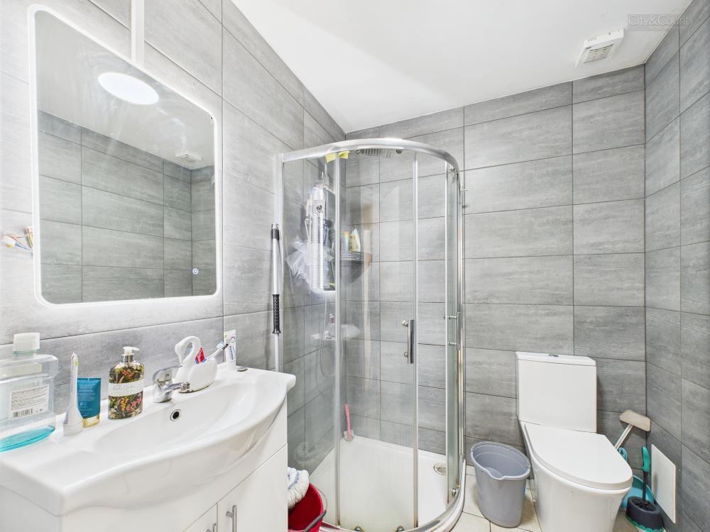 Flat Two Bathroom