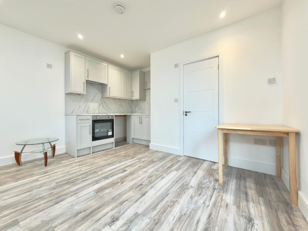 Finchley Road, London, NW11