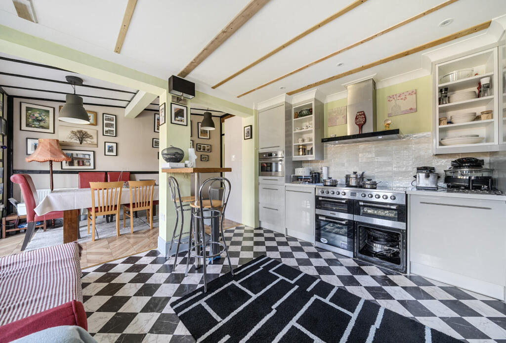 1304047-5-683ef51...