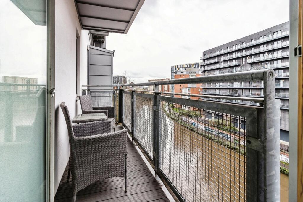 Balcony &amp; River View