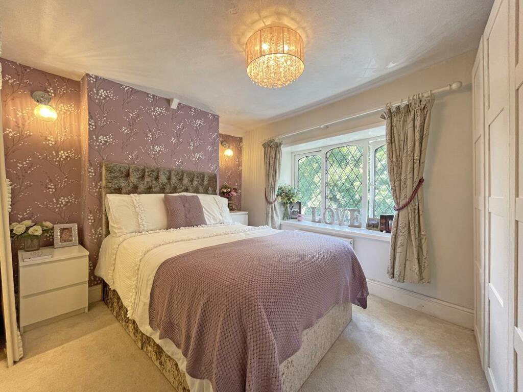 Hollow Hayes 1 NEW Bed 1.jpg