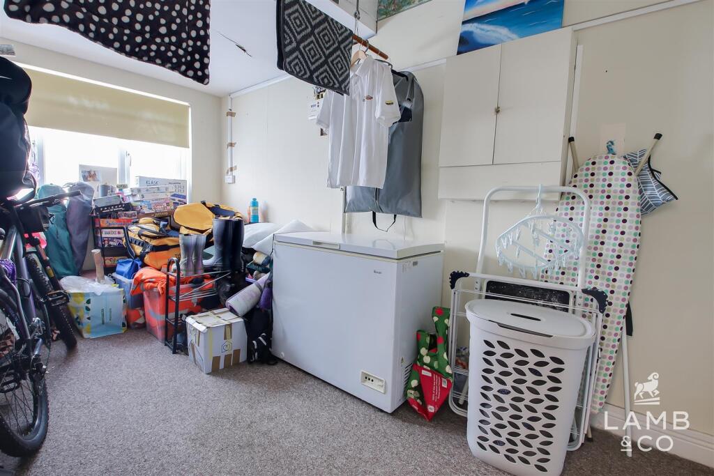 OFFICE/PLAYROOM