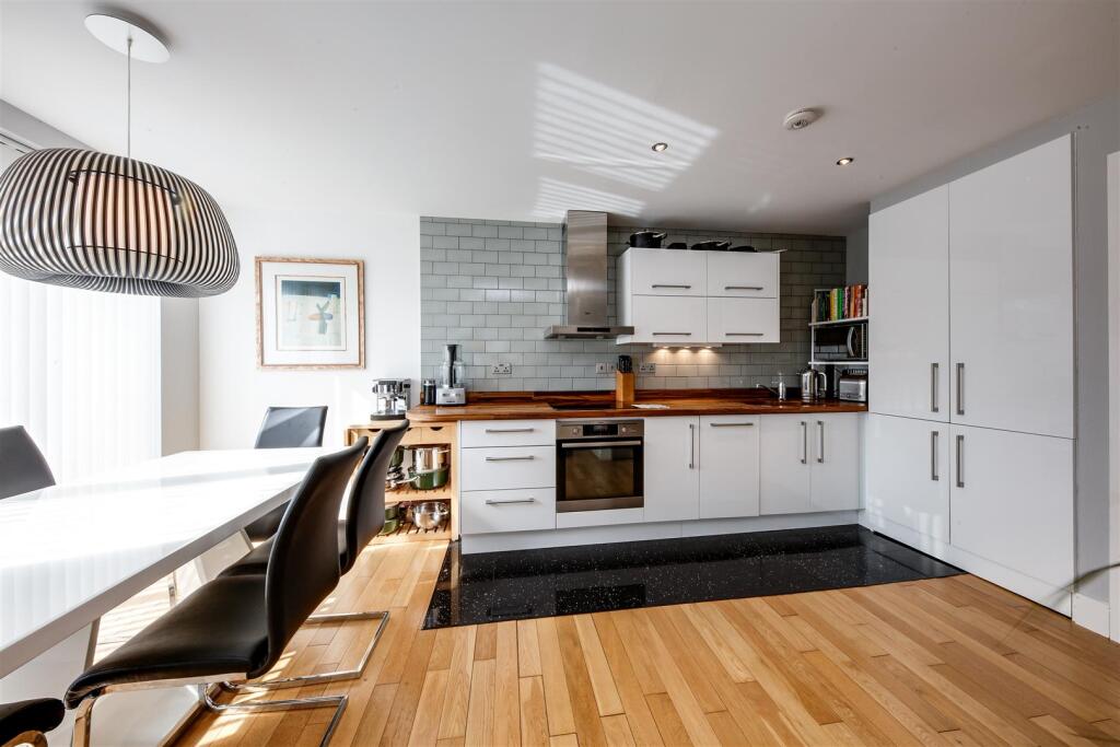 Adriatic Building.jpg