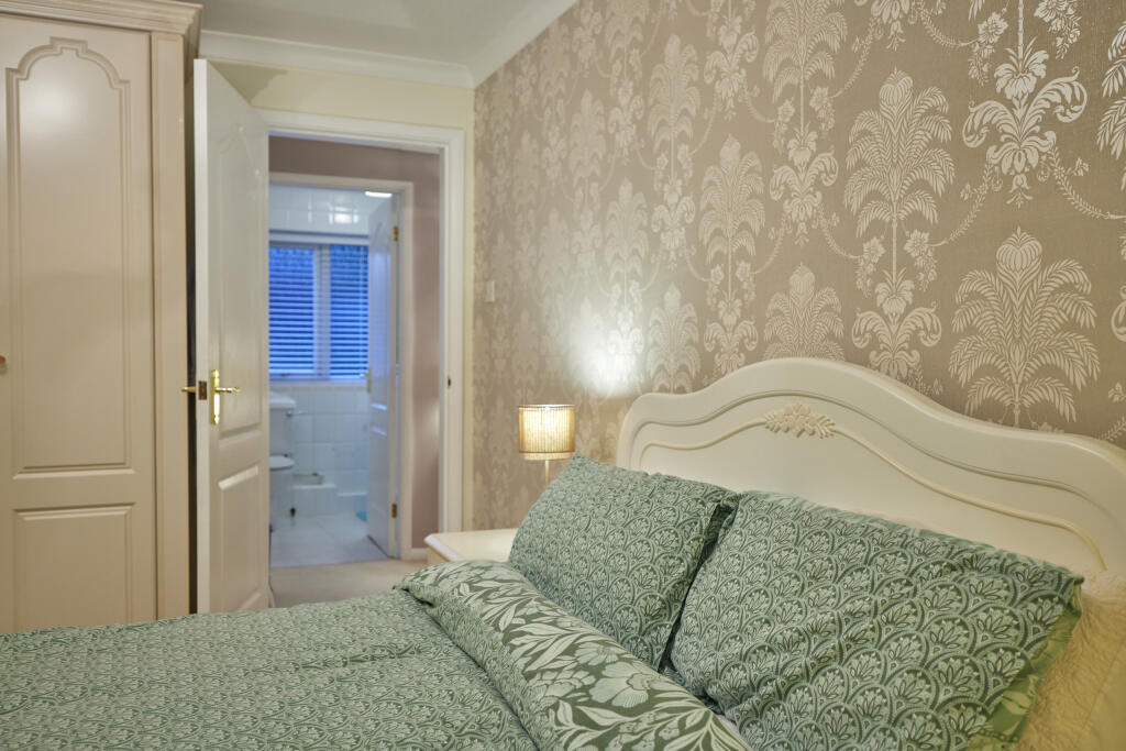 MAIN BEDROOM 4